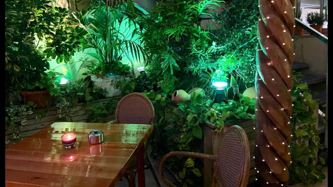 Hotel Calasanz مولينس ذي راي المظهر الخارجي الصورة
