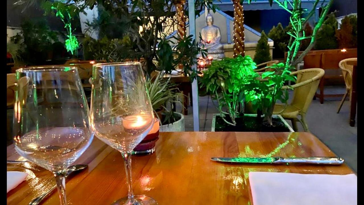 Hotel Calasanz مولينس ذي راي المظهر الخارجي الصورة
