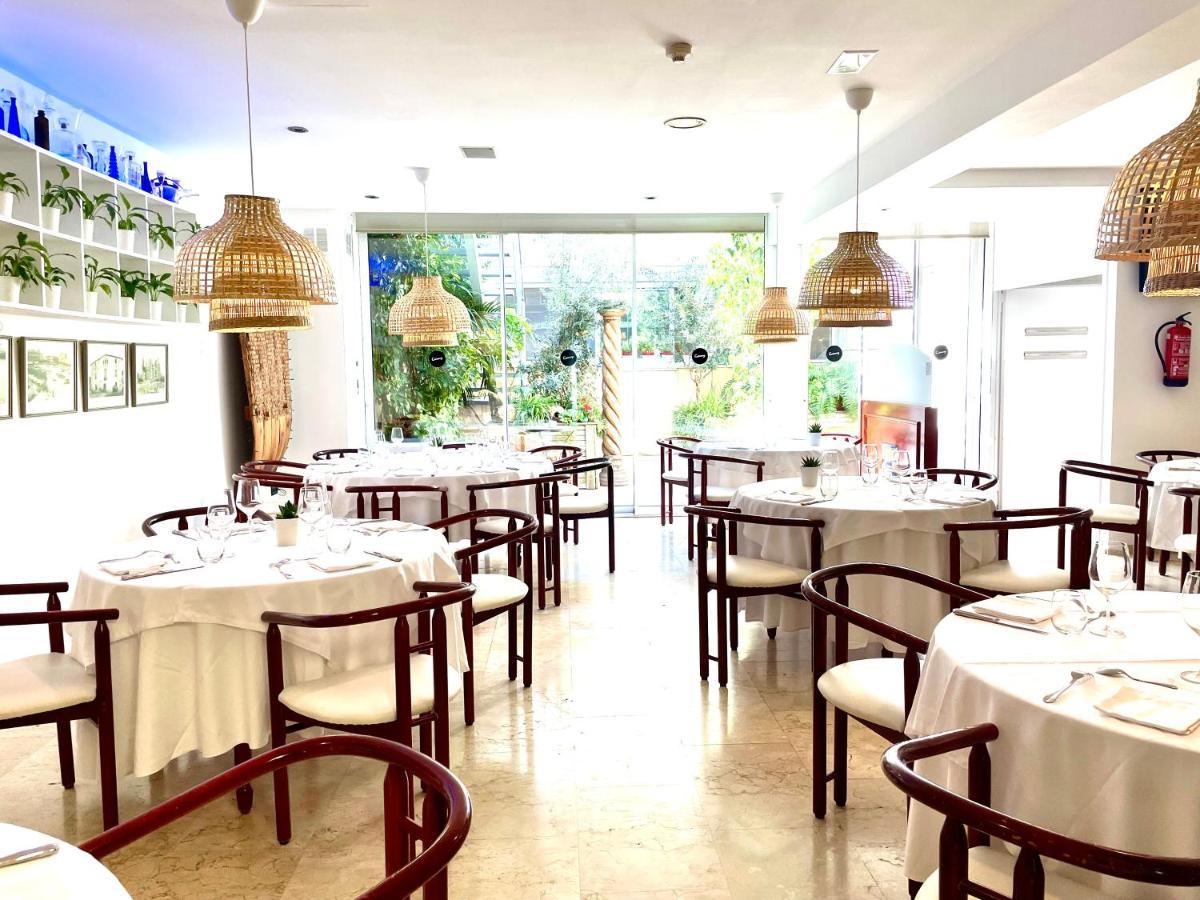 Hotel Calasanz مولينس ذي راي المظهر الخارجي الصورة
