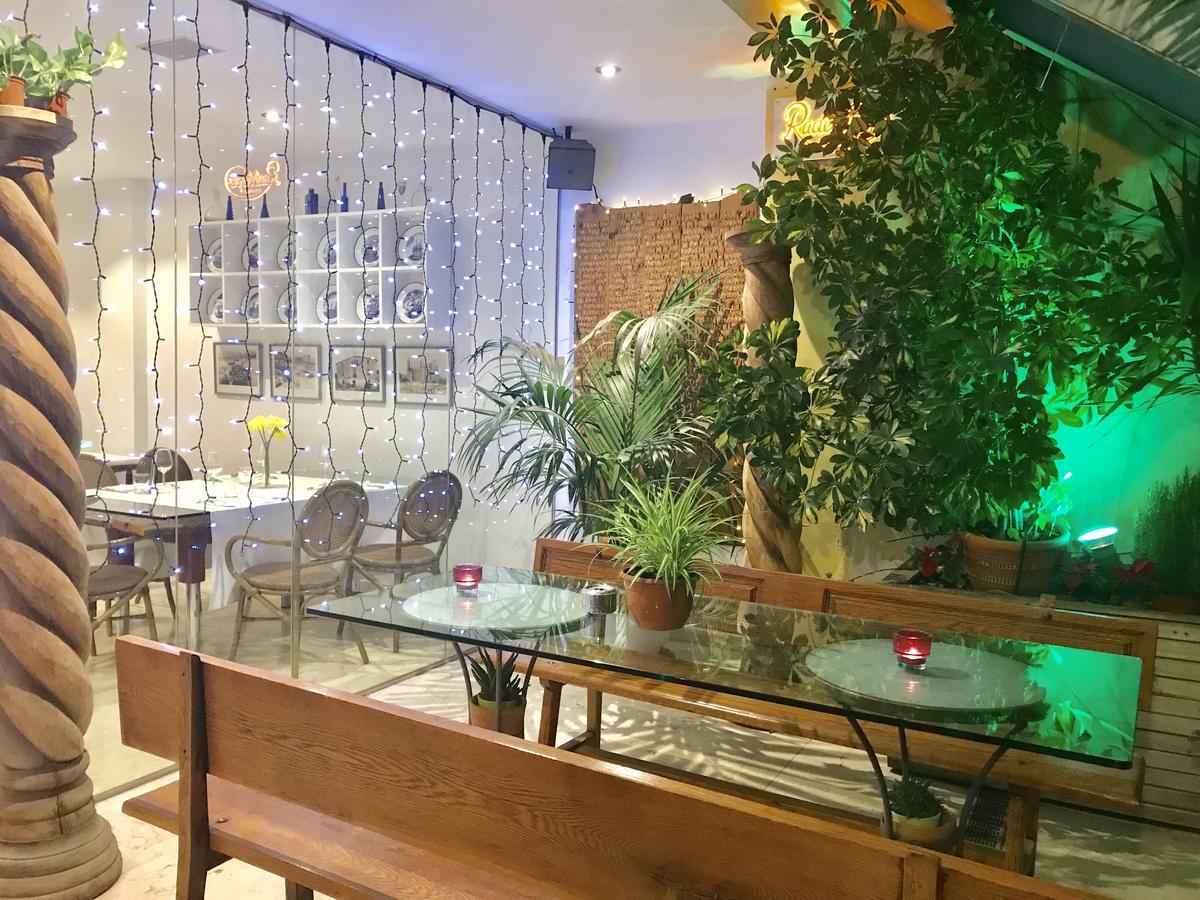 Hotel Calasanz مولينس ذي راي المظهر الخارجي الصورة