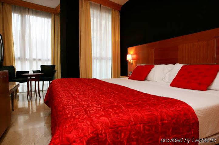 Hotel Calasanz مولينس ذي راي الغرفة الصورة
