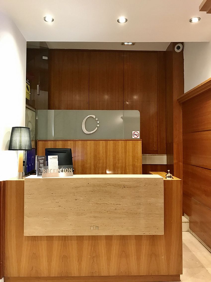 Hotel Calasanz مولينس ذي راي المظهر الخارجي الصورة