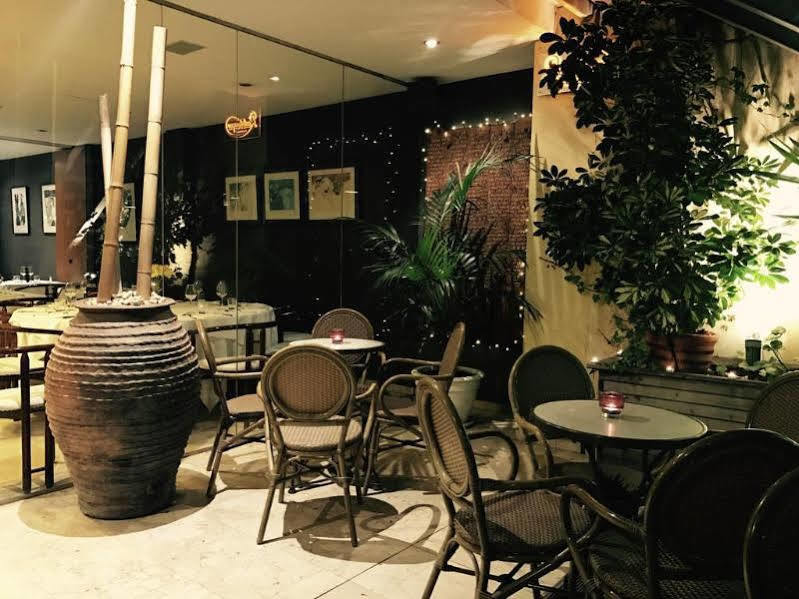 Hotel Calasanz مولينس ذي راي المظهر الخارجي الصورة